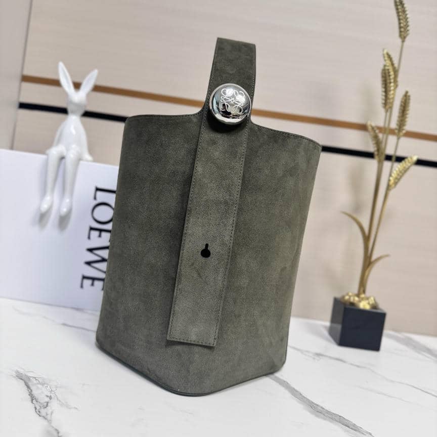 0034-New Pebble Bucket